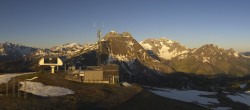 Archiv Foto Webcam Warth Schröcken - Panorama Saloberjet 05:00