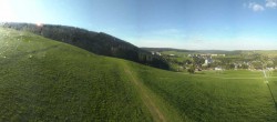 Archiv Foto Webcam Oberwiesenthal - Blick auf Skihang und Ort 17:00