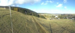 Archiv Foto Webcam Oberwiesenthal - Blick auf Skihang und Ort 13:00