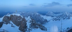 Archiv Foto Webcam Zugspitze: Panoramablick vom Gipfel 19:00