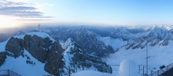 Archiv Foto Webcam Zugspitze: Panoramablick vom Gipfel 06:00