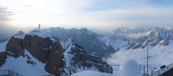 Archived image Webcam Panoramic View Zugspitze 06:00