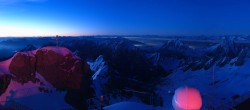 Archiv Foto Webcam Zugspitze: Panoramablick vom Gipfel 04:00
