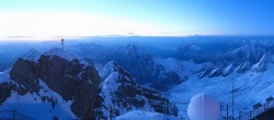 Archived image Webcam Panoramic View Zugspitze 05:00