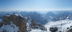 Archiv Foto Webcam Zugspitze: Panoramablick vom Gipfel 09:00