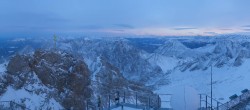 Archiv Foto Webcam Zugspitze: Panoramablick vom Gipfel 15:00