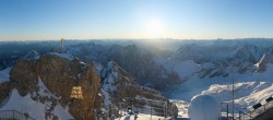 Archiv Foto Webcam Zugspitze: Panoramablick vom Gipfel 07:00