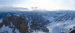 Archived image Webcam Panoramic View Zugspitze 07:00