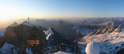 Archiv Foto Webcam Zugspitze: Panoramablick vom Gipfel 05:00