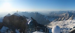 Archived image Webcam Panoramic View Zugspitze 06:00