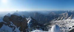 Archiv Foto Webcam Zugspitze: Panoramablick vom Gipfel 06:00