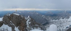 Archiv Foto Webcam Zugspitze: Panoramablick vom Gipfel 07:00