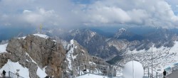 Archiv Foto Webcam Zugspitze: Panoramablick vom Gipfel 13:00