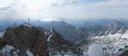 Archiv Foto Webcam Zugspitze: Panoramablick vom Gipfel 07:00
