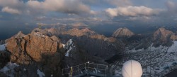 Archiv Foto Webcam Zugspitze: Panoramablick vom Gipfel 19:00