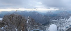 Archiv Foto Webcam Zugspitze: Panoramablick vom Gipfel 05:00