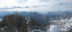 Archiv Foto Webcam Zugspitze: Panoramablick vom Gipfel 07:00