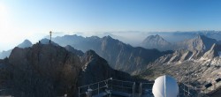 Archiv Foto Webcam Zugspitze: Panoramablick vom Gipfel 05:00