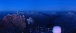 Archiv Foto Webcam Zugspitze: Panoramablick vom Gipfel 21:00