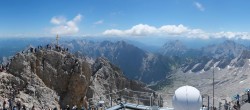 Archiv Foto Webcam Zugspitze: Panoramablick vom Gipfel 11:00