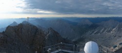 Archiv Foto Webcam Zugspitze: Panoramablick vom Gipfel 06:00