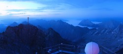 Archiv Foto Webcam Zugspitze: Panoramablick vom Gipfel 03:00