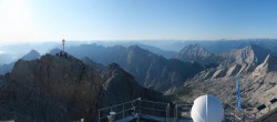 Archiv Foto Webcam Zugspitze: Panoramablick vom Gipfel 06:00