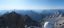 Archiv Foto Webcam Zugspitze: Panoramablick vom Gipfel 07:00