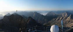 Archiv Foto Webcam Zugspitze: Panoramablick vom Gipfel 05:00