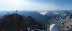 Archiv Foto Webcam Zugspitze: Panoramablick vom Gipfel 07:00