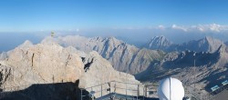 Archiv Foto Webcam Zugspitze: Panoramablick vom Gipfel 17:00