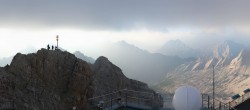 Archiv Foto Webcam Zugspitze: Panoramablick vom Gipfel 06:00