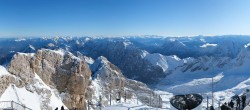 Archiv Foto Webcam Zugspitze: Panoramablick vom Gipfel 11:00