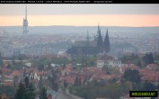 Archived image Webcam View of Prague Castle and St. Vitus Cathedral 05:00