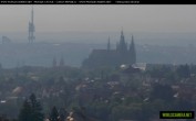 Archived image Webcam View of Prague Castle and St. Vitus Cathedral 07:00