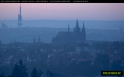 Archived image Webcam View of Prague Castle and St. Vitus Cathedral 05:00