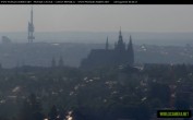 Archived image Webcam View of Prague Castle and St. Vitus Cathedral 07:00