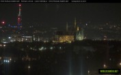 Archived image Webcam View of Prague Castle and St. Vitus Cathedral 21:00