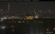 Archived image Webcam View of Prague Castle and St. Vitus Cathedral 19:00