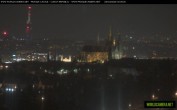 Archived image Webcam View of Prague Castle and St. Vitus Cathedral 19:00