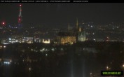 Archived image Webcam View of Prague Castle and St. Vitus Cathedral 19:00