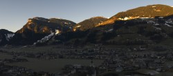 Archived image Webcam Panoramic View Mayrhofen 07:00