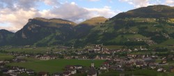 Archiv Foto Webcam Blick von Bichl auf Mayrhofen 05:00