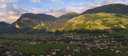 Archiv Foto Webcam Blick von Bichl auf Mayrhofen 06:00