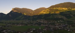 Archiv Foto Webcam Blick von Bichl auf Mayrhofen 05:00