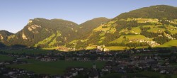 Archiv Foto Webcam Blick von Bichl auf Mayrhofen 06:00