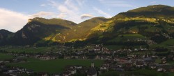 Archiv Foto Webcam Blick von Bichl auf Mayrhofen 05:00