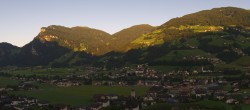 Archiv Foto Webcam Blick von Bichl auf Mayrhofen 05:00