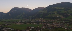 Archiv Foto Webcam Blick von Bichl auf Mayrhofen 05:00