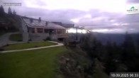 Archiv Foto Webcam Schmitten: Restaurant und Spielplatz Sonnkogel 05:00